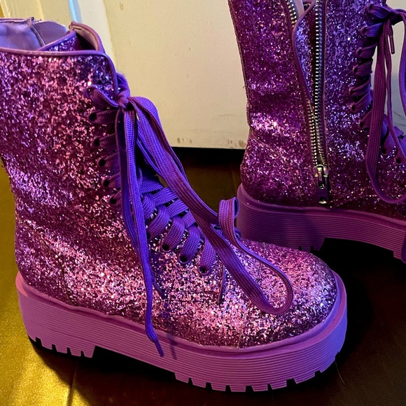 Rave/EDM sparkley purple butterfly boots 🥾 - Picture 4 of 4